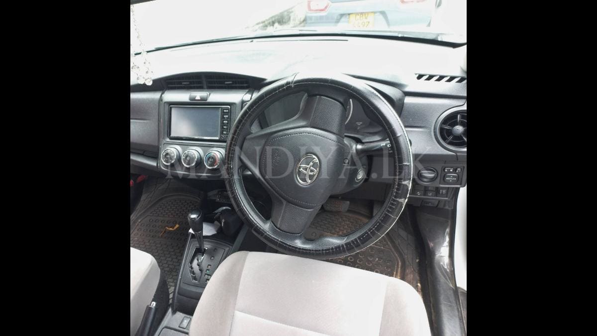 Toyota Axio 2017 Car 3