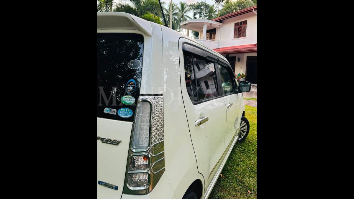 Suzuki Wagon R Stingray 2015 Car 3