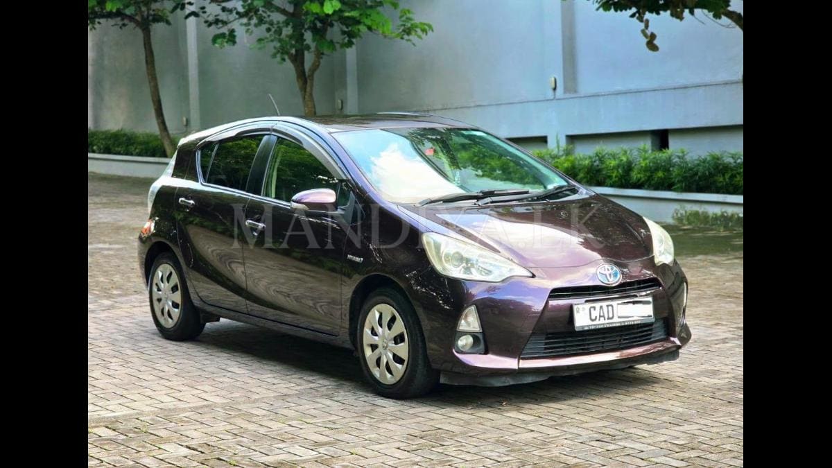 Toyota Aqua 2014 Car