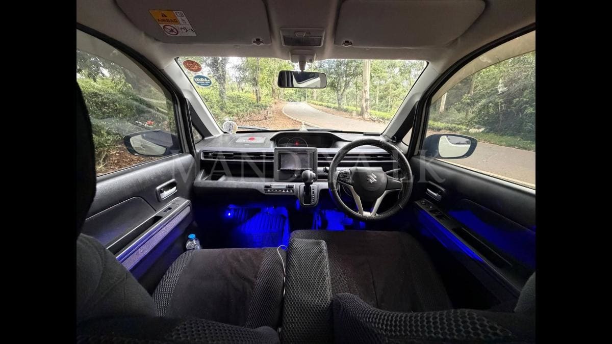 Suzuki Wagon R 2018 Car 4