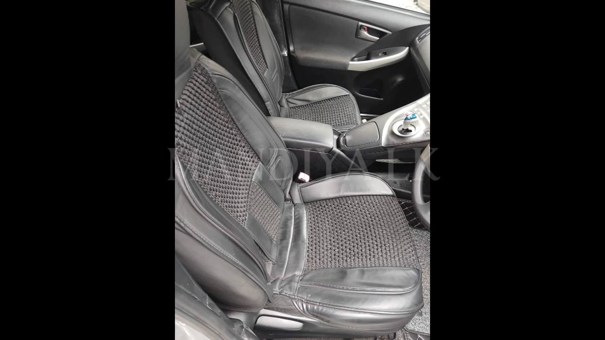 Toyota Prius 2013 Car 3