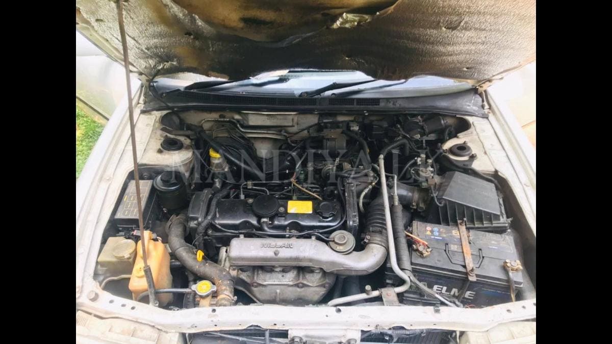 Nissan SUNNY SB14 1997 Car 3