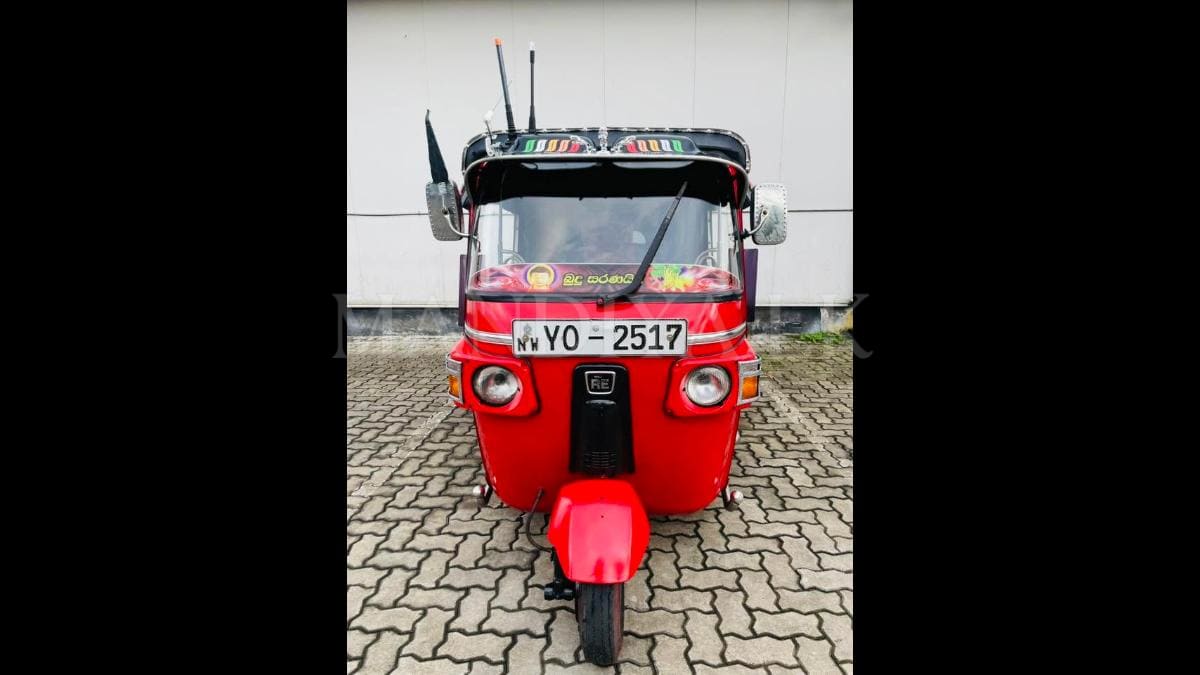 Bajaj 2 Stroke 2011 Three Wheeler
