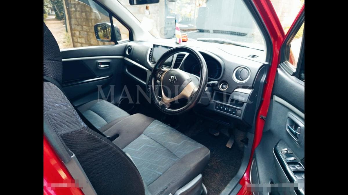 Suzuki Wagon R 2014 Car 6