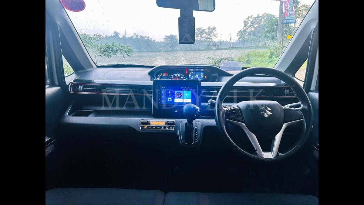 Suzuki Wagon R Stingray 2018 Car 4