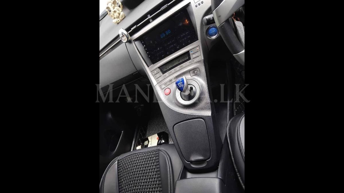 Toyota Prius 2013 Car 2