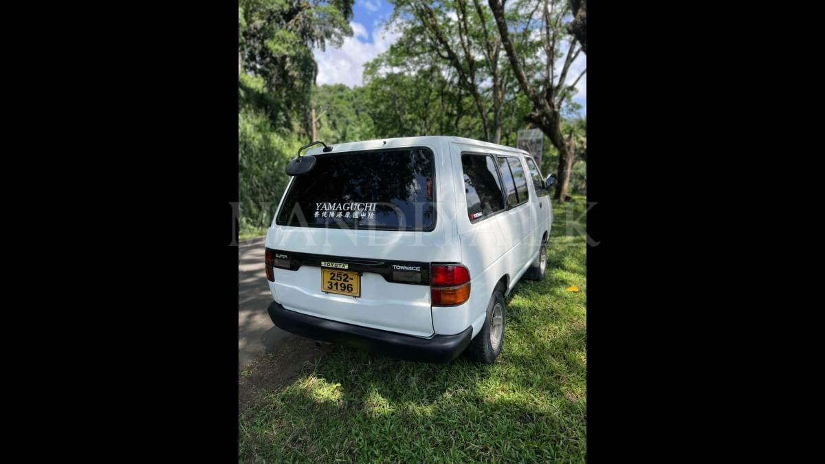 Toyota Townace CR27 3