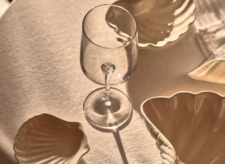 H&M Table Setting
