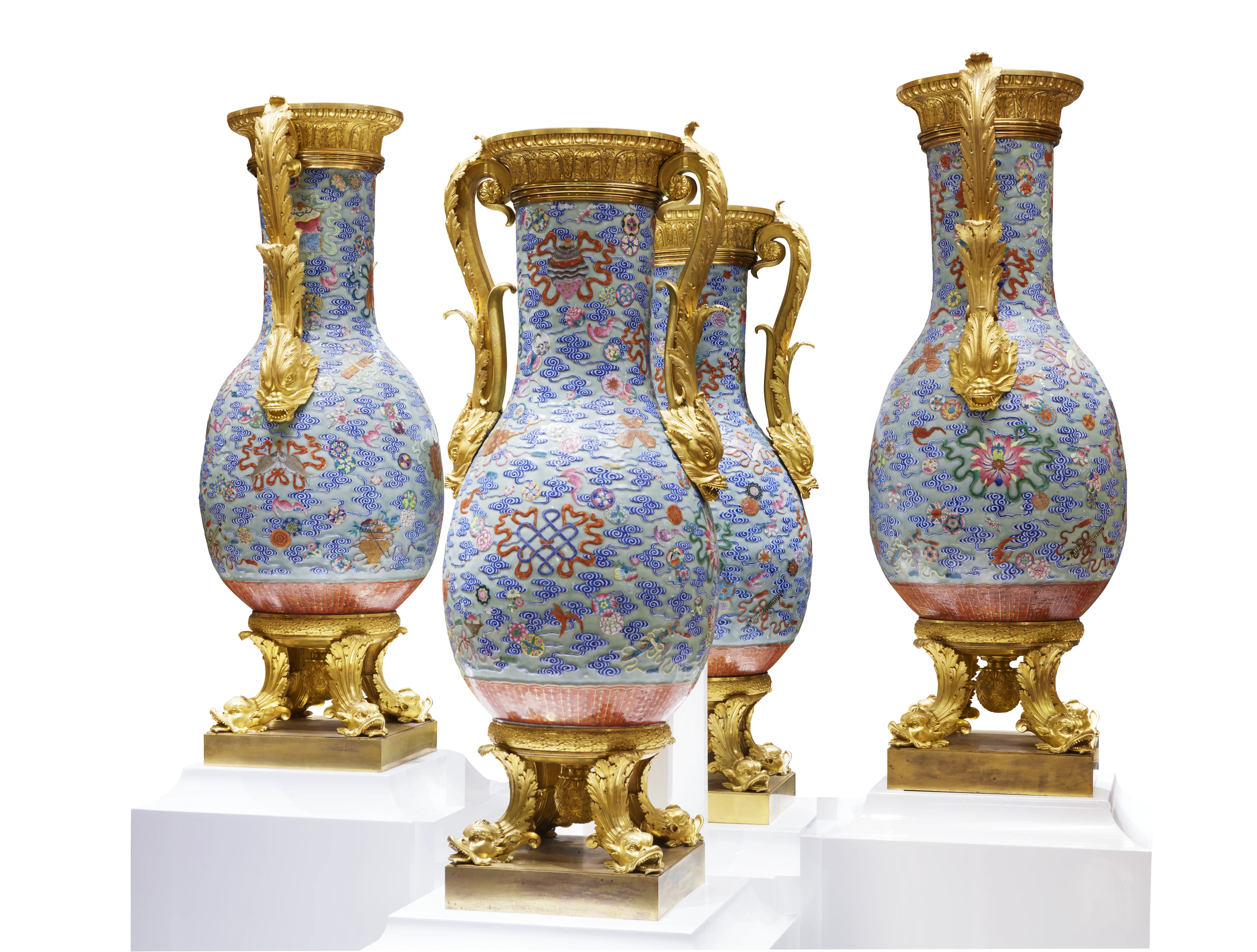 Wynn Al Marjan Island_Art Collection_Ormolu Vases.webp