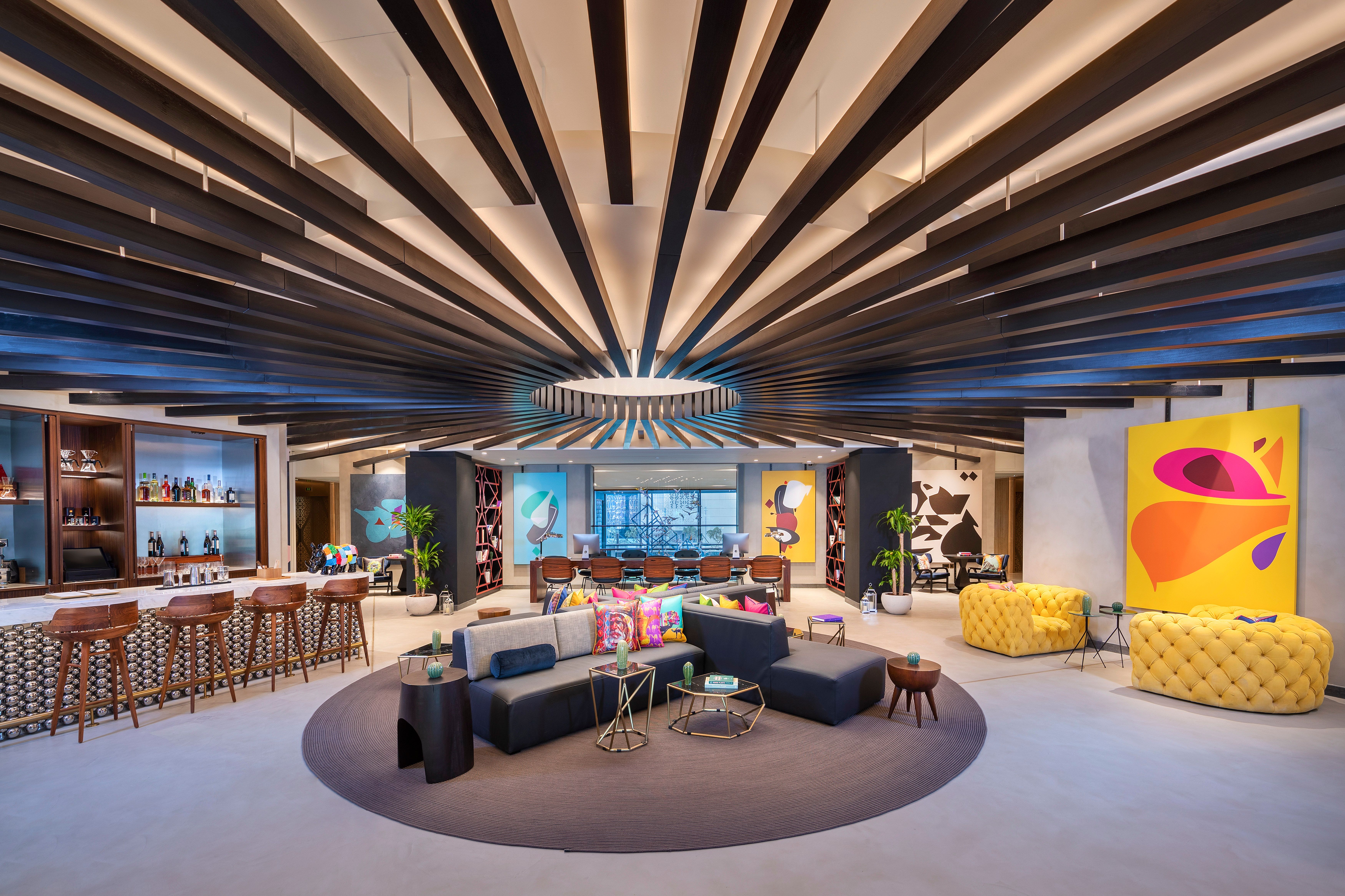 Andaz Lounge-01.jpg