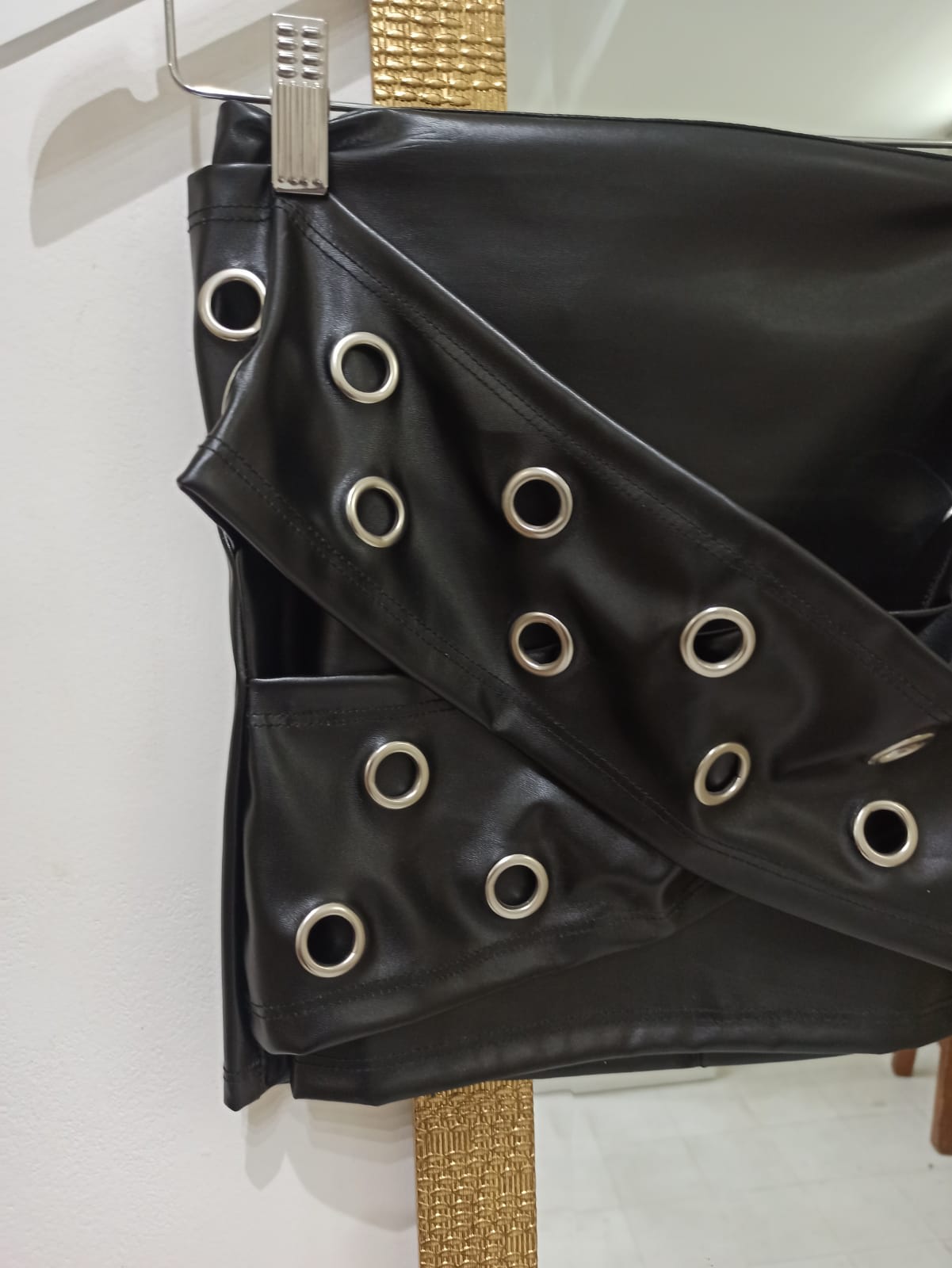 pollera  arandela miniatura 2