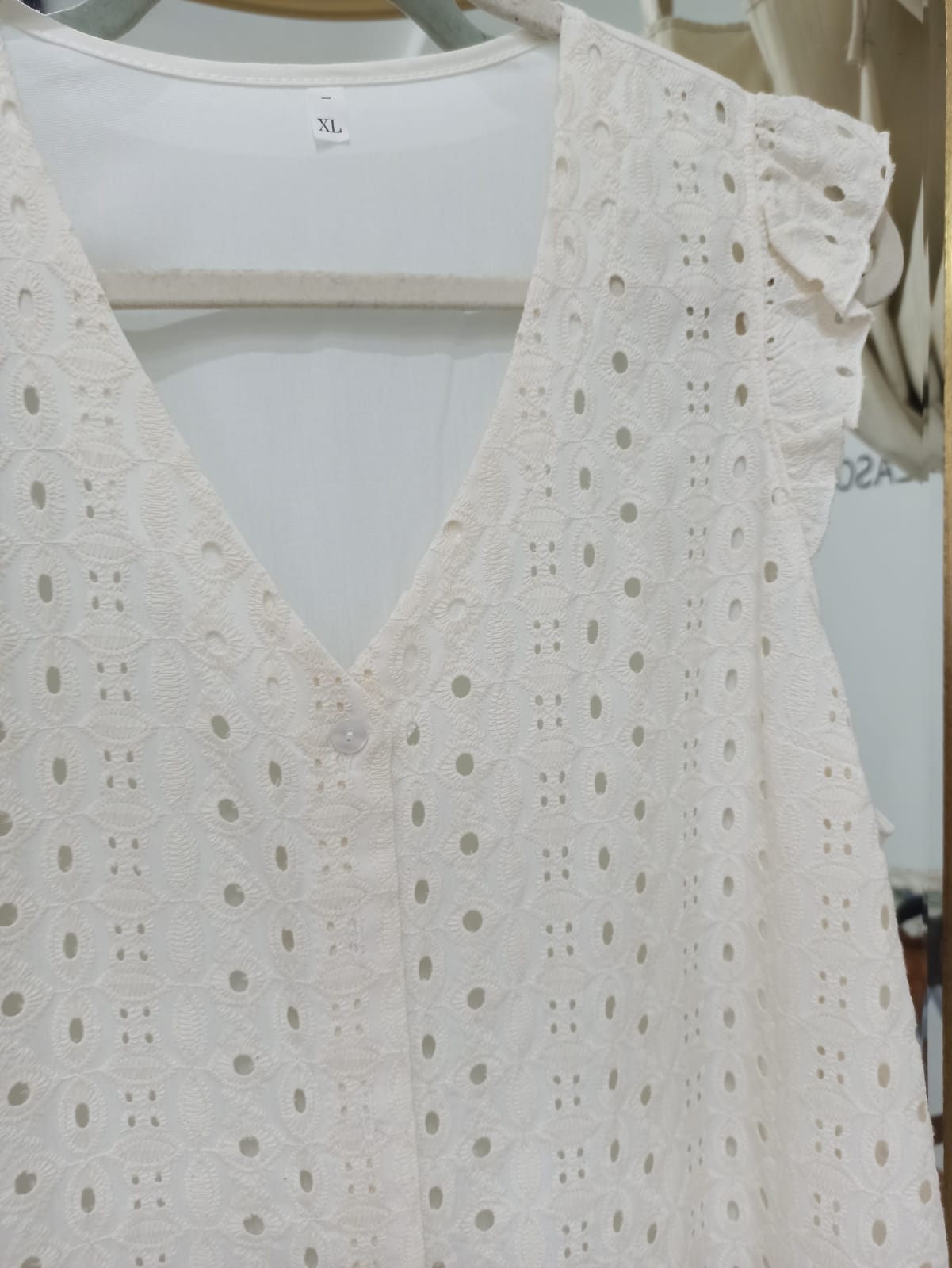 Blusa calada miniatura 2