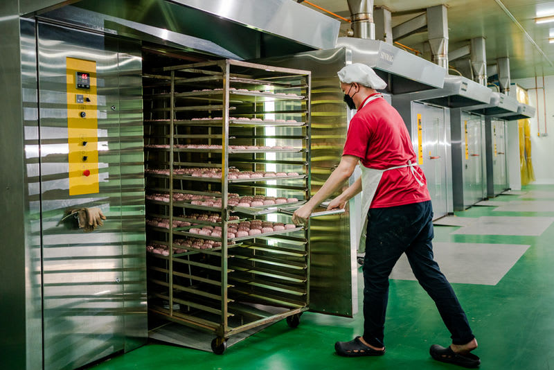 Traditional Chinese pastries freshly baked