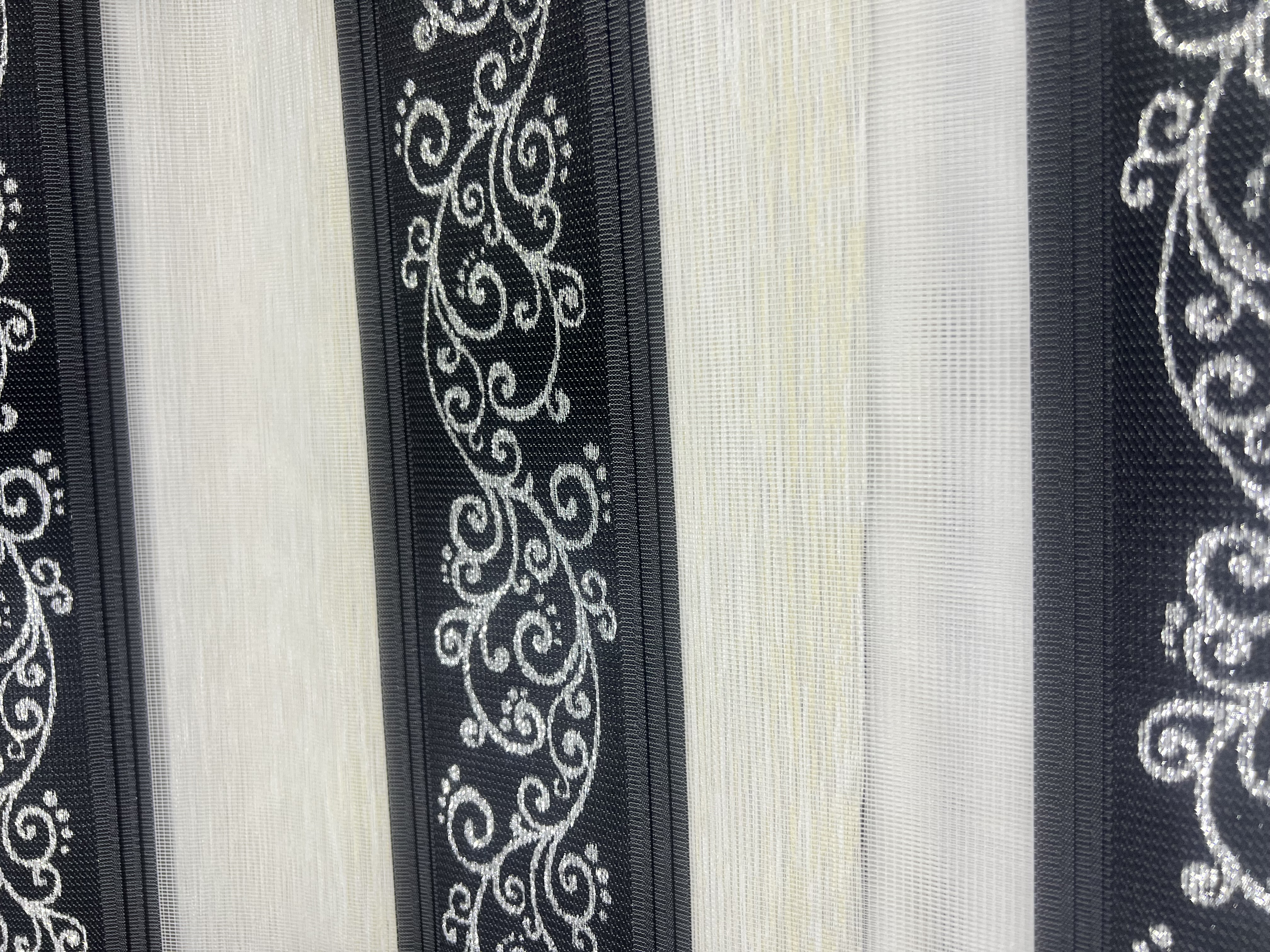 Zebra Perde Siyah Sarmaşık 1. görsel