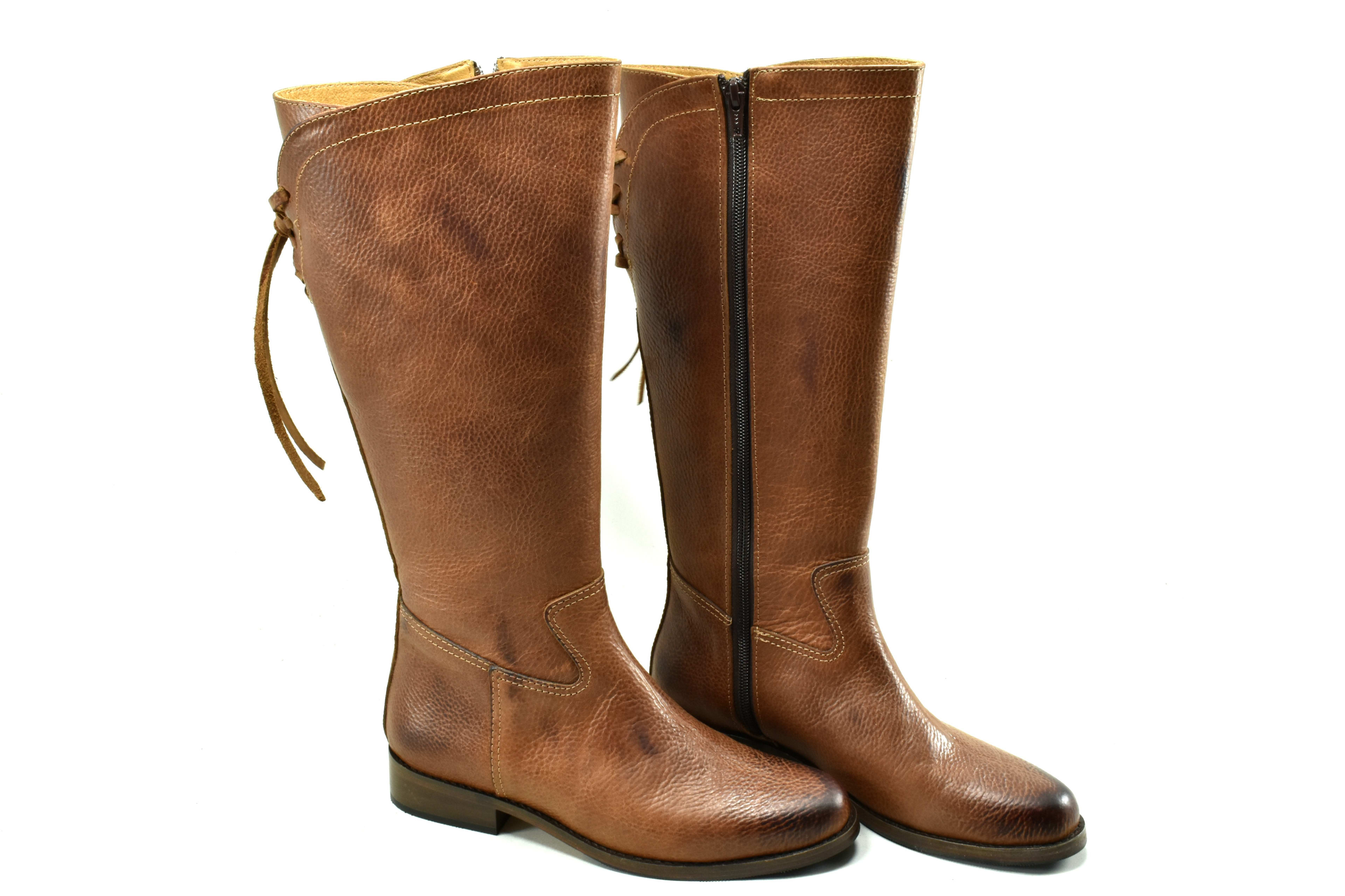 BOTA CAÑA ALTA CON CORDONES