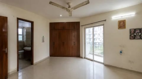 3 BHK Builder floor, photo 4 of 9