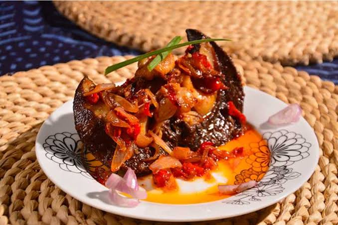 Peppered Snails