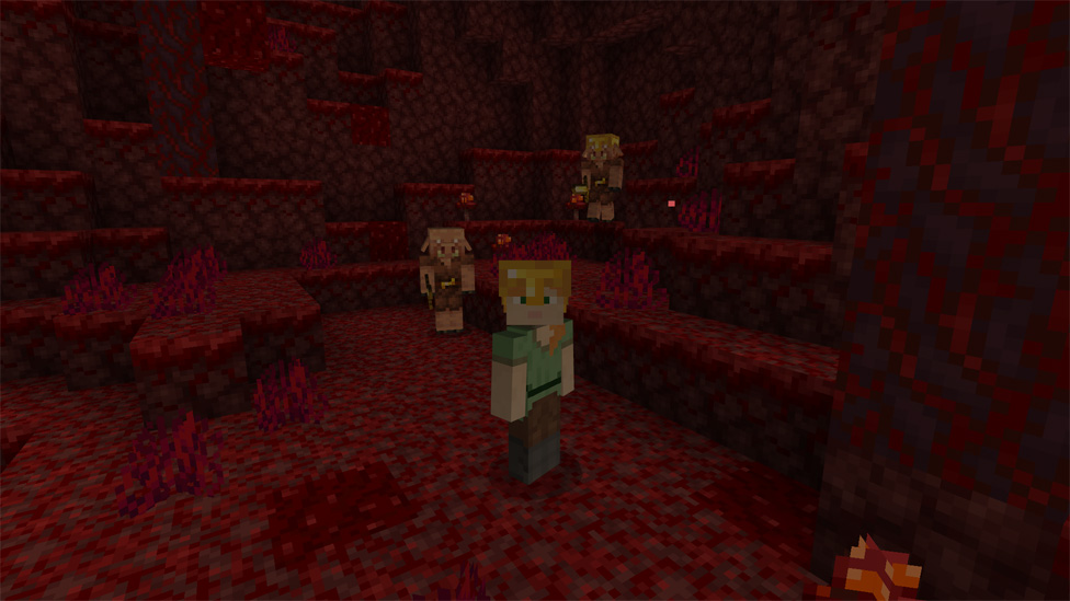 Golden Helmet to Attract Piglin's Attention