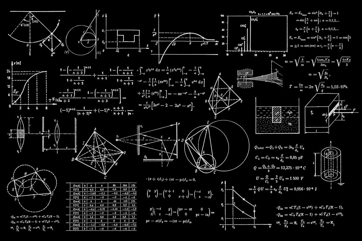 The Role of Predictive Analytics in Forecasting Ecommerce Trends and Consumer Demand