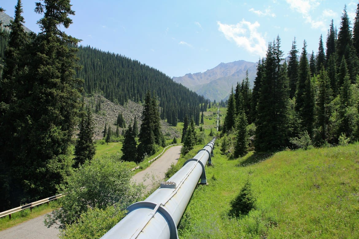 Using AR for Visual Inspection and Troubleshooting in Pipeline Infrastructure