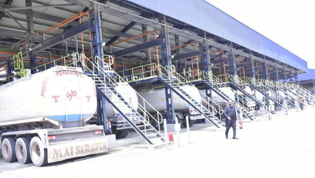 Dangote Reduces Petrol Price by ₦50, Diesel by ₦80