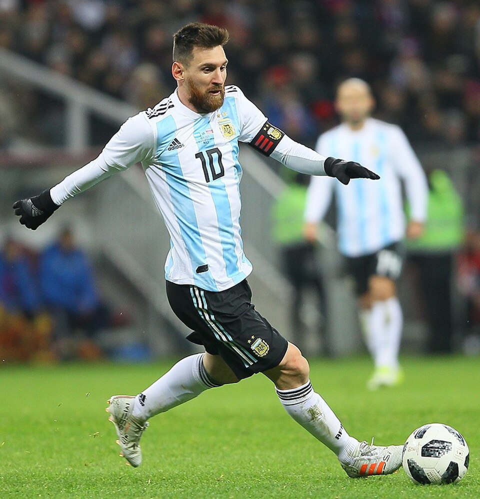 Scaloni Provides Messi Fitness Update Ahead of World Cup, Hints at Friendly Appearance