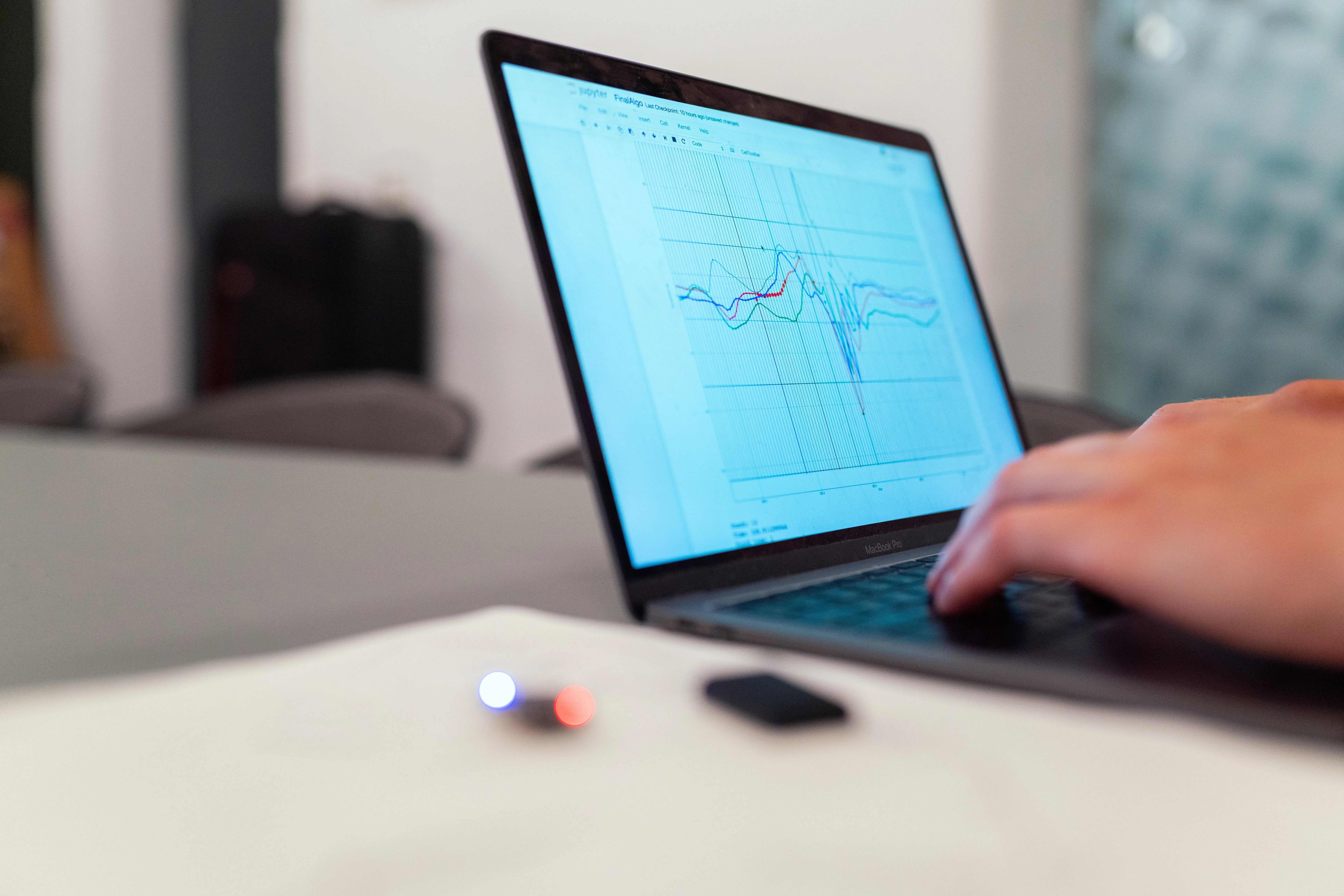 Analyze trend.webp
