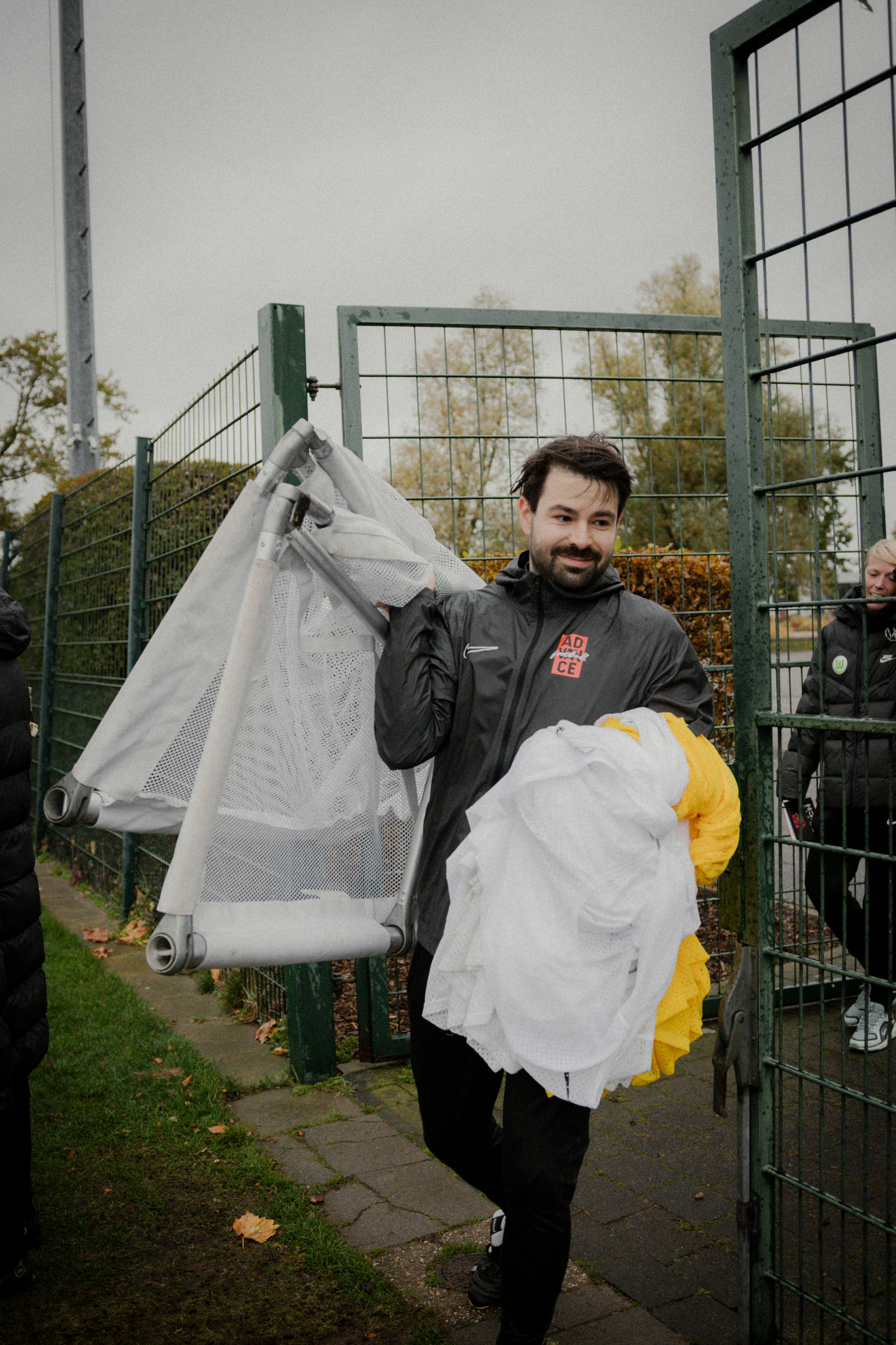 Kinder- und Jugendtraining auf dem Fußballplatz