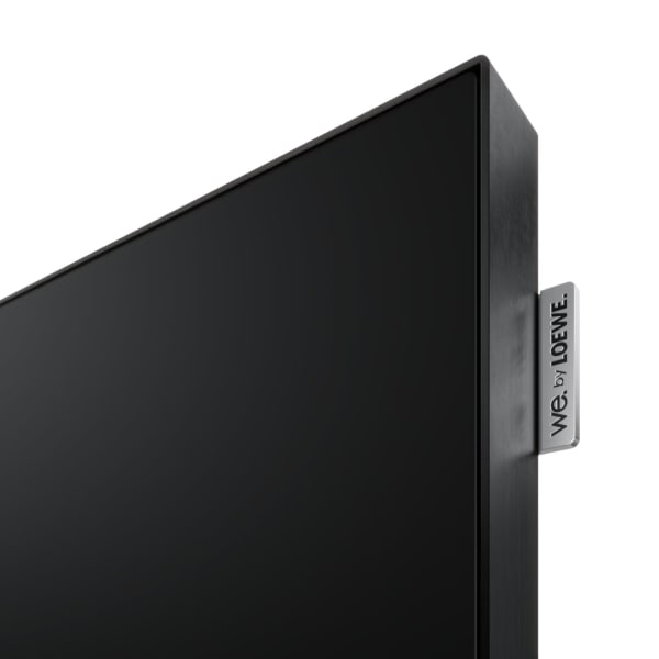 We. SEE 32" | 43" LCD
