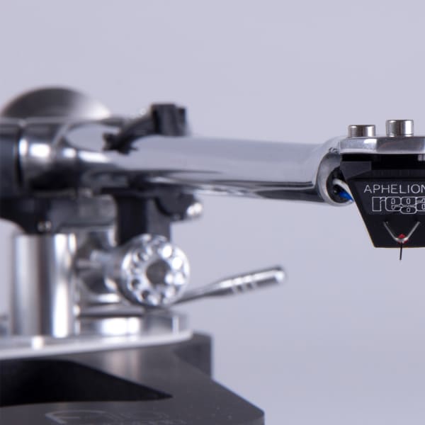 Tonearmai
