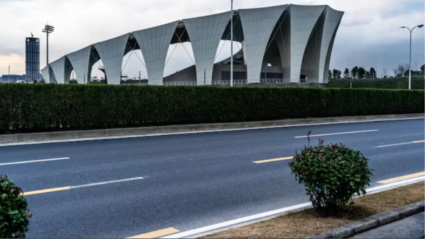 Mathura Road Belt – The Classic Business Strip