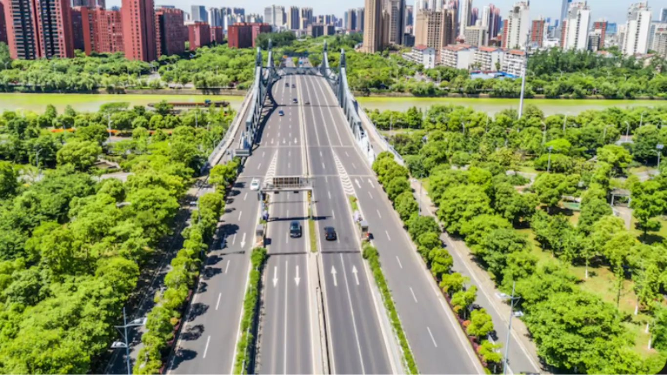 Golf Course Extension Road – The Almost There Zone