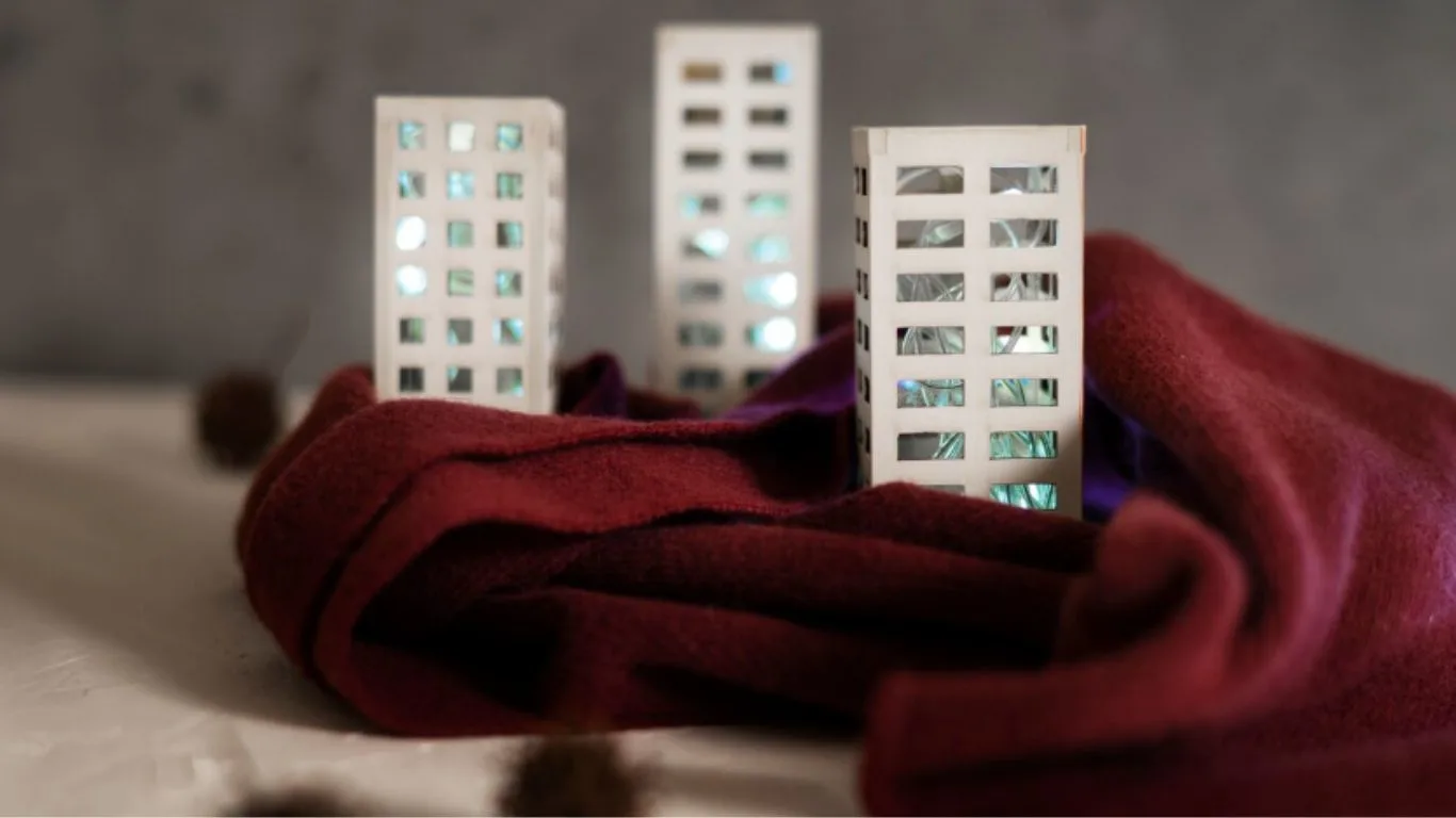 Ready-to-Move vs Under-Construction Flats in Faridabad