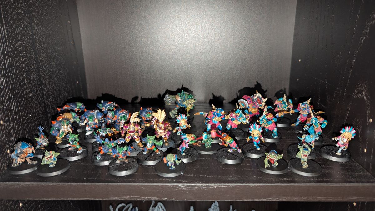 Display Shelf of Blood Bowl Teams