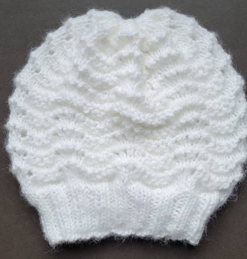Bonnet fluffy blanc - vague Bonnet fluffy blanc - vague