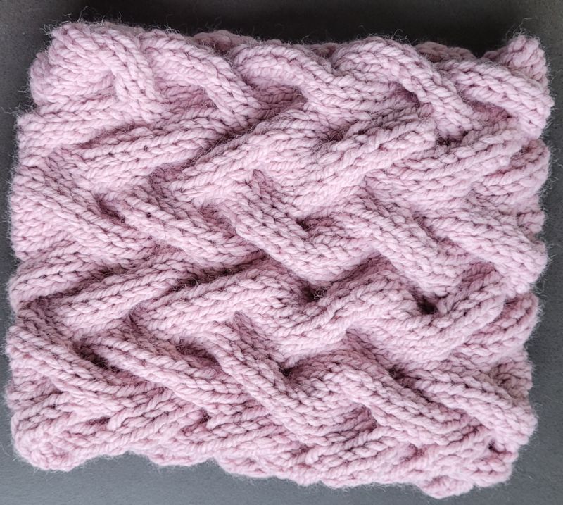 Tour de cou rose Main