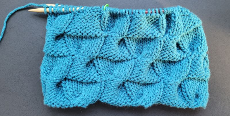 Tour de cou vert - triangle - Image 2 Image 2