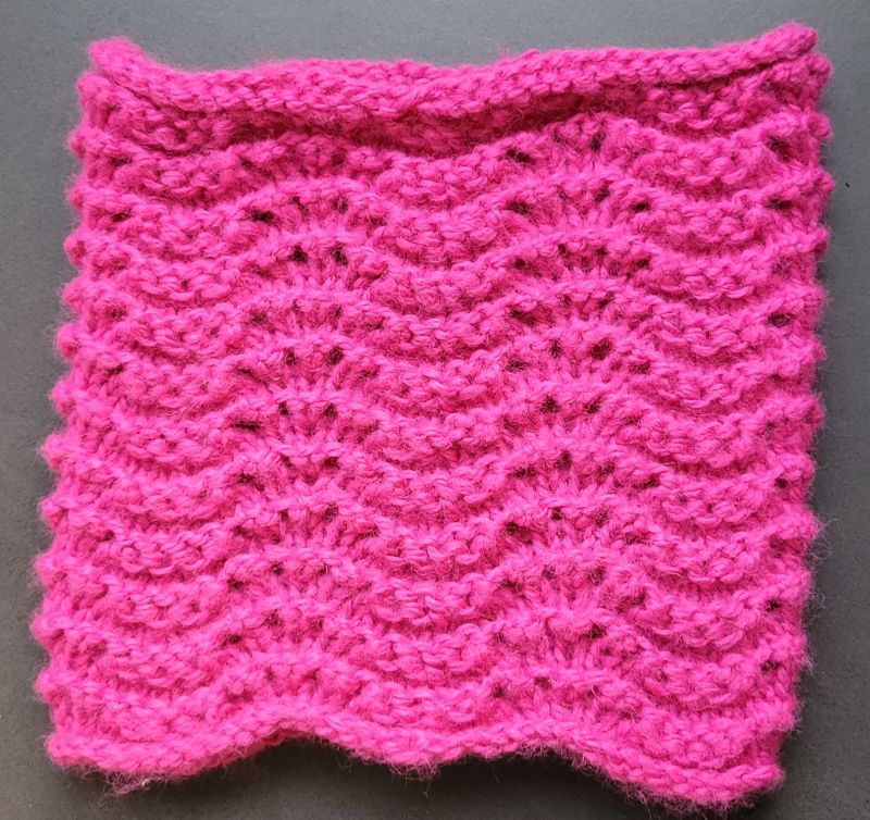 Tour de cou fluffy deep pink - vague Main