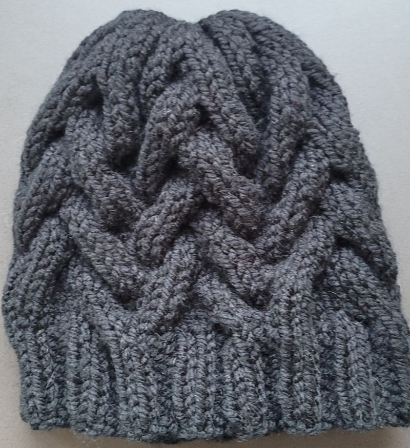 Bonnet noir Main