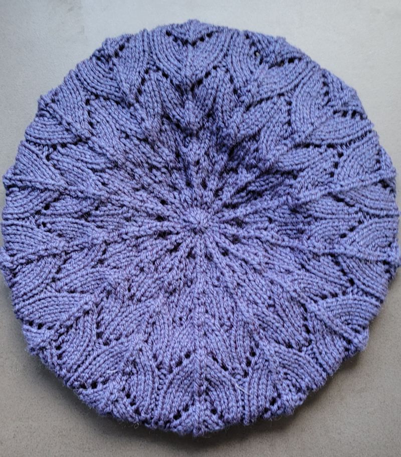 Béret indigo - feuille Main