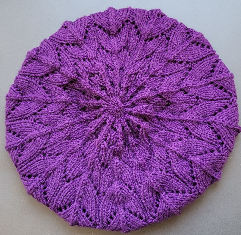 Béret aubergine - feuille Main