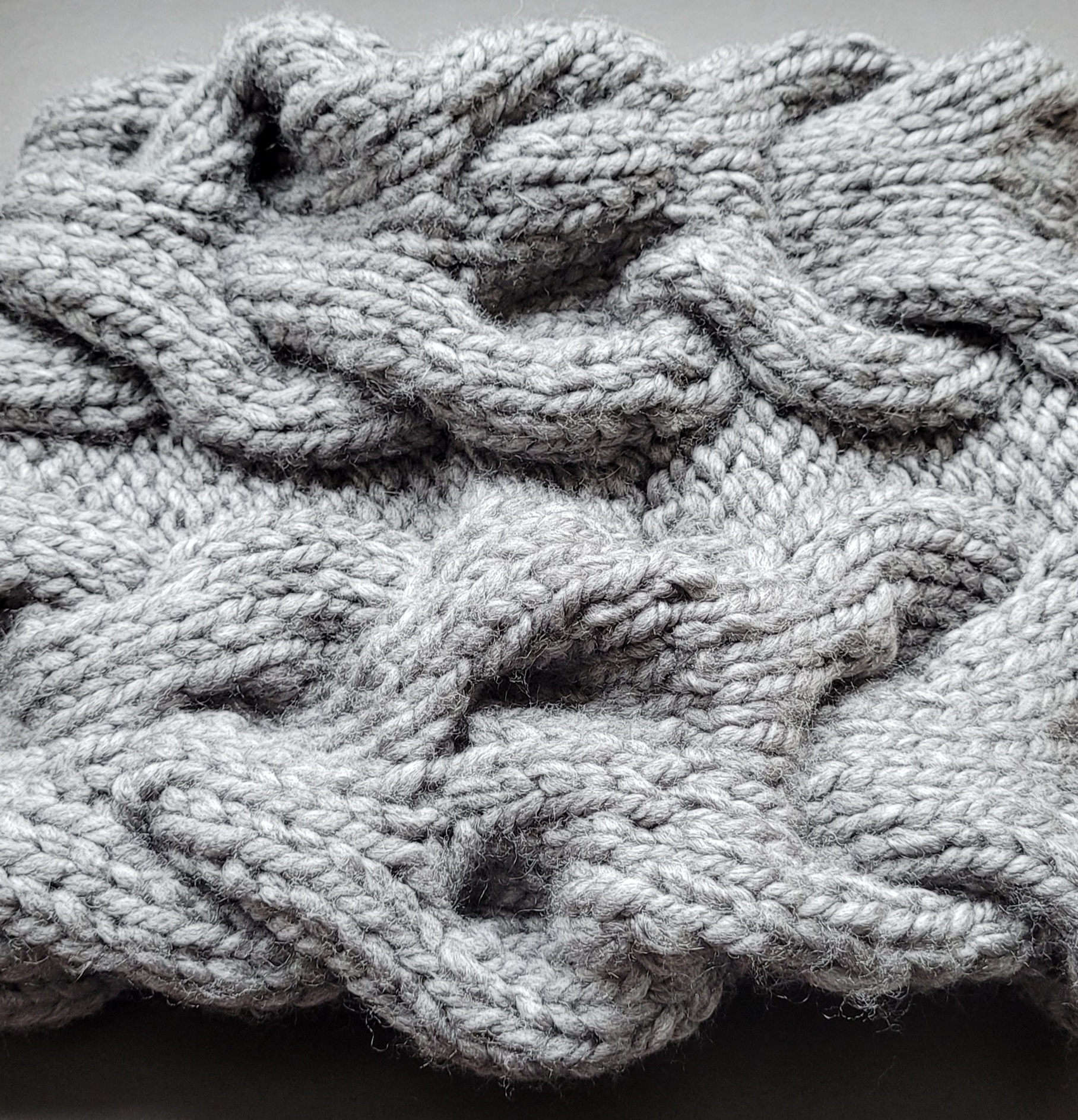 Tour de cou gris épais - torsade