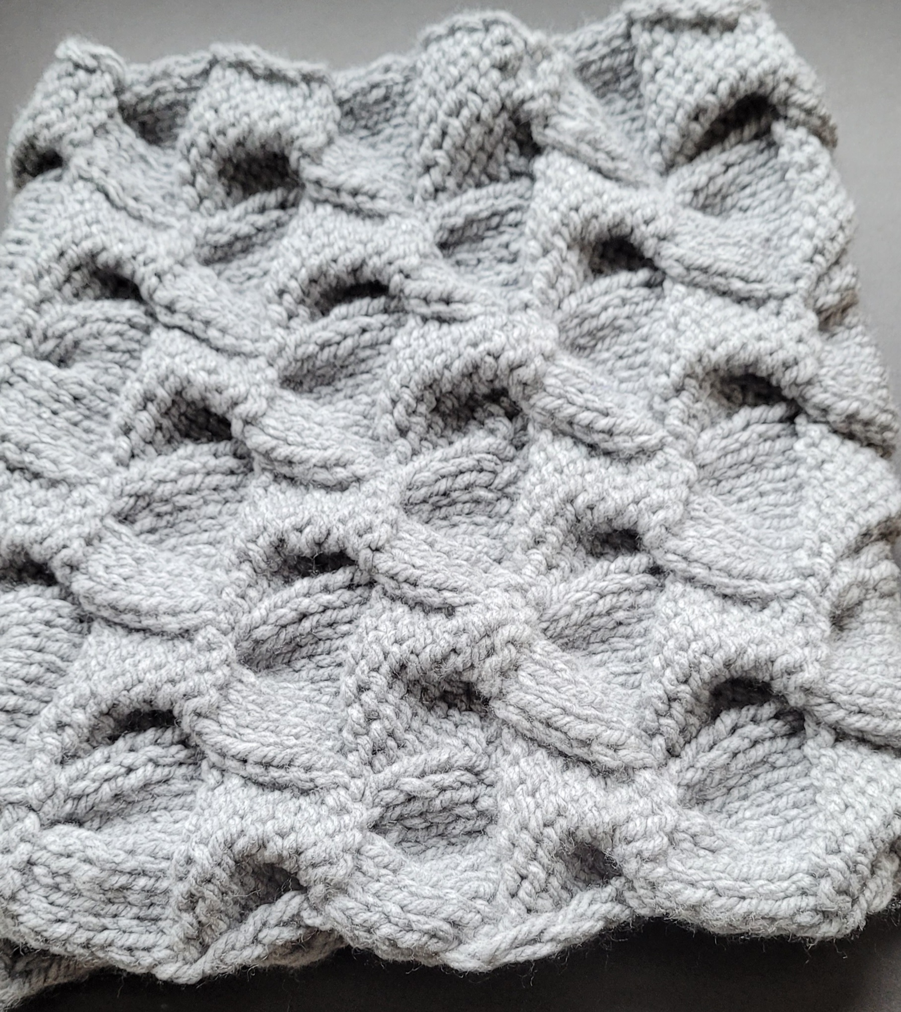 Tour de cou gris - triangle