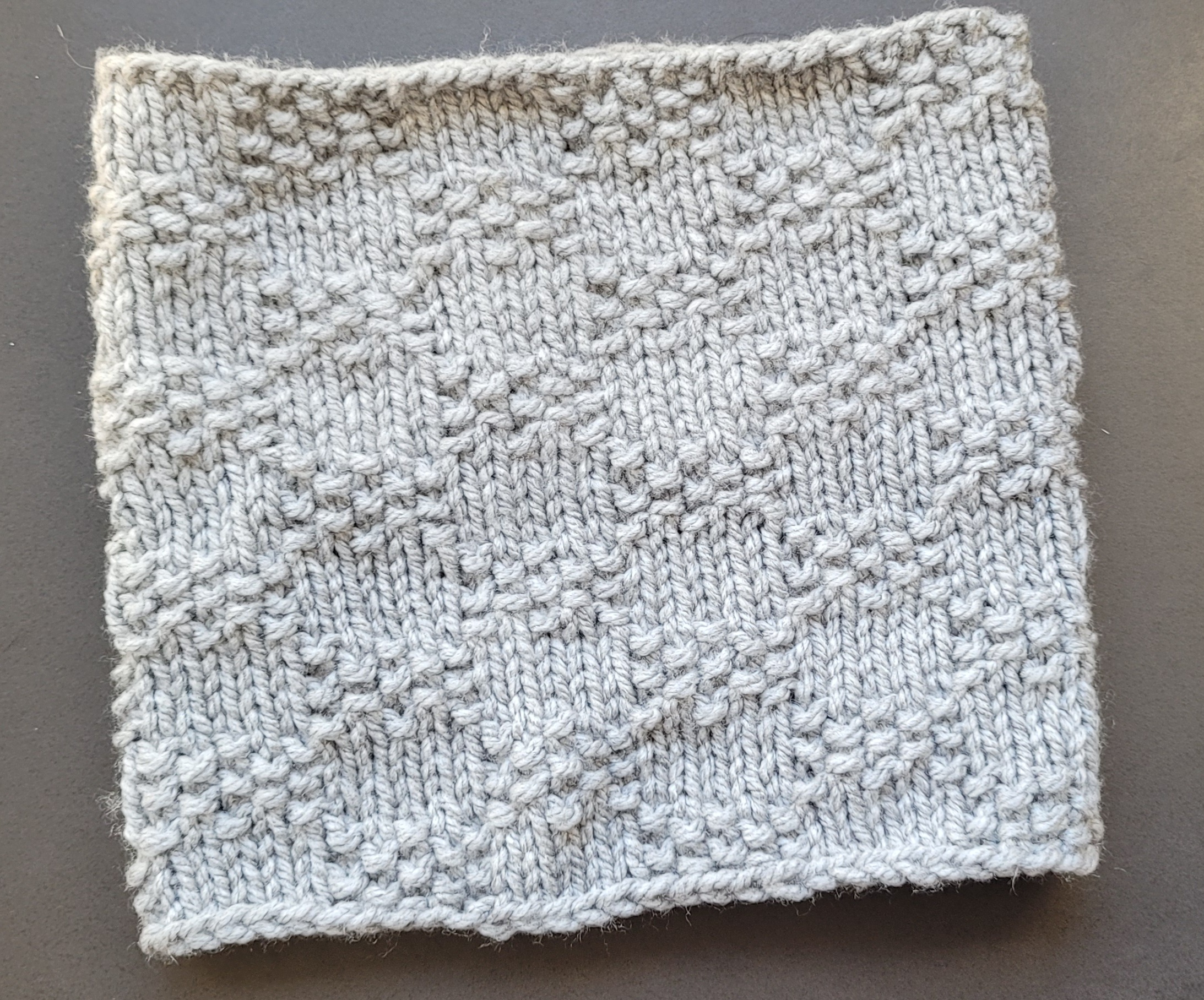 Tour de cou gris - damier