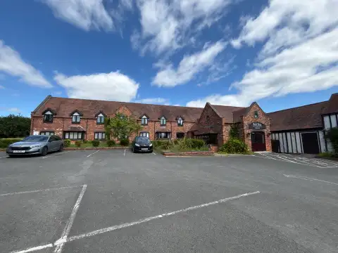 The Pear Tree Inn and hotel. 
