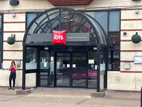 The entrance to the hotel reception