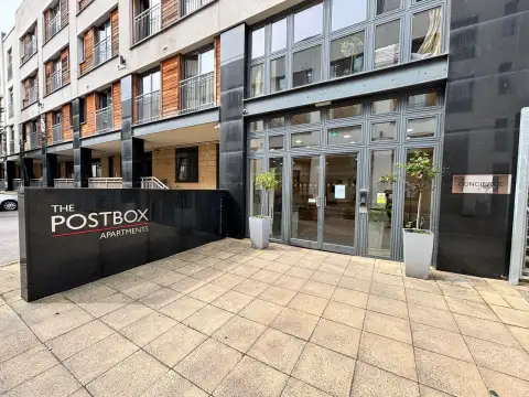 The entrance to reception/concierge