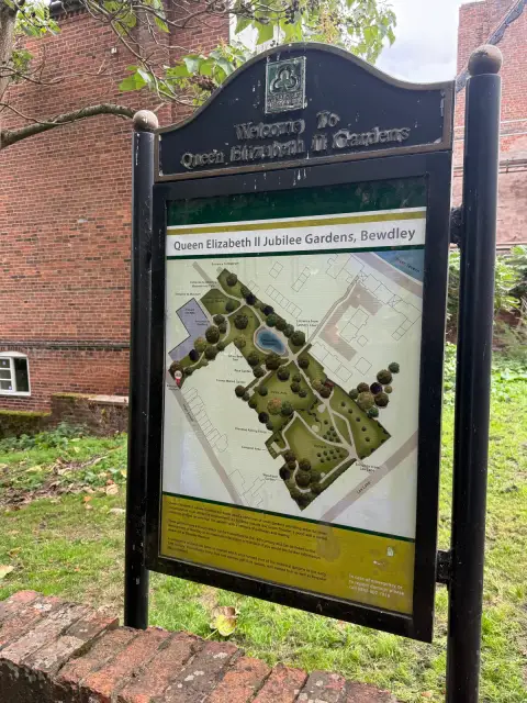 Queen Elizabeth II Gardens Public Park