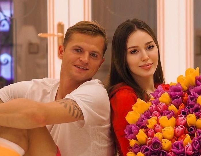 «Зачем этим хвастаться?»: Тарасова затравили за помощь старикам во время коронавируса