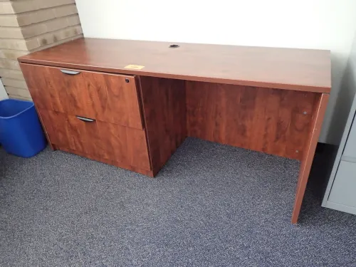 Desk (10th Floor East)